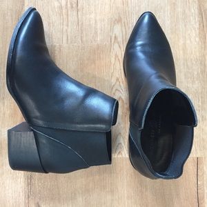 Chinese Laundry Black Boots.  Size 7.5